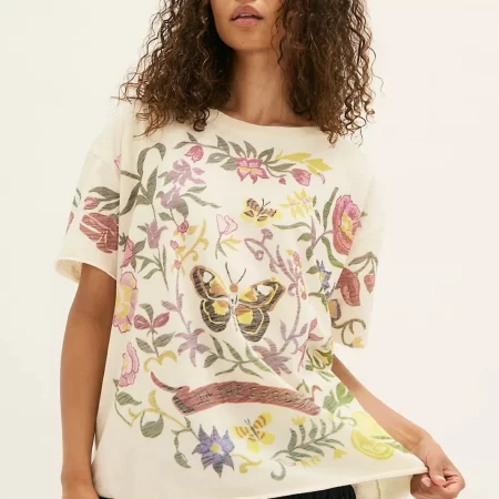 Pehnawa Women’s Vintage Botanical Butterfly Graphic T-Shirt | Oversized Cream Tee