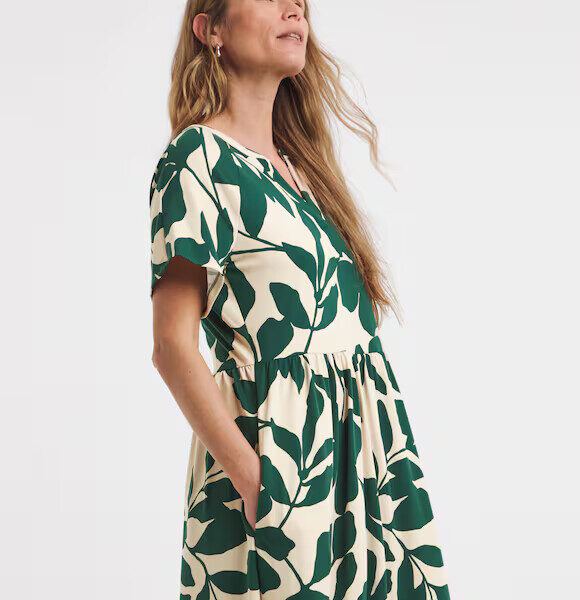 Pehnawa Women’s Tropical Leaf Print Tiered Maxi Dress | Short Sleeve Boho Summer Dress